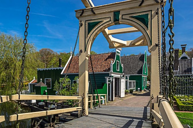 Zaanse Schans Private Tour Windmills - Why a private Zaanse Schans visit works well
