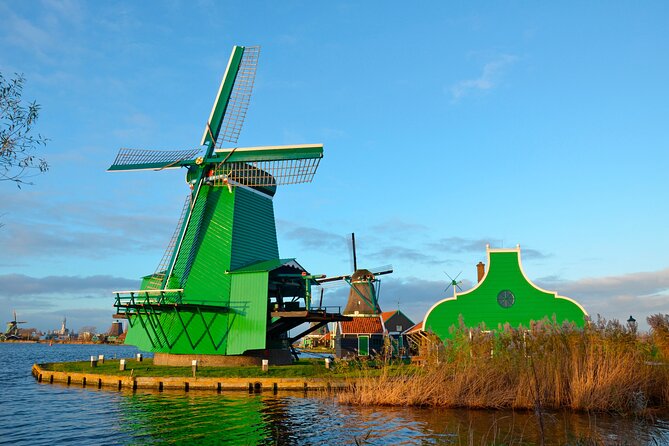 Zaanse Schans Windmills, Cheese and Volendam Tour from Amsterdam - Zaanse Schans: windmills, wooden houses, and a working craft