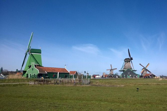 Zaanse Schans Windmills Private Tour from Amsterdam Airport - The short ride into the Zaan region